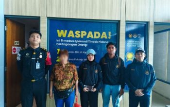 Terbukti Salahgunakan Izin Tinggal,Imigrasi Selatpanjang Deportasi WNA Tiongkok