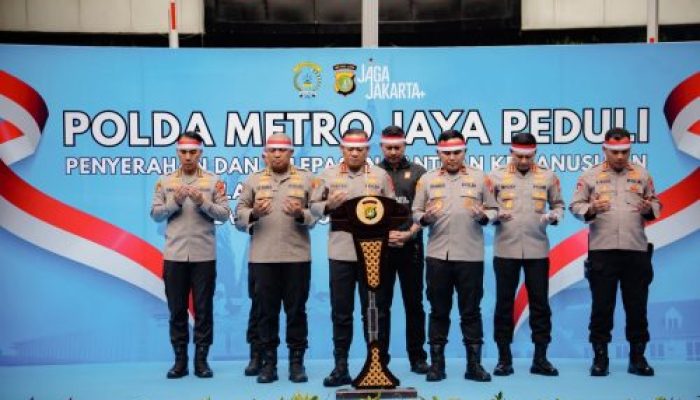 Polda Metro Jaya Kirim 12 Truk Bantuan Kemanusiaan untuk Masyarakat Terdampak Gempa NTT